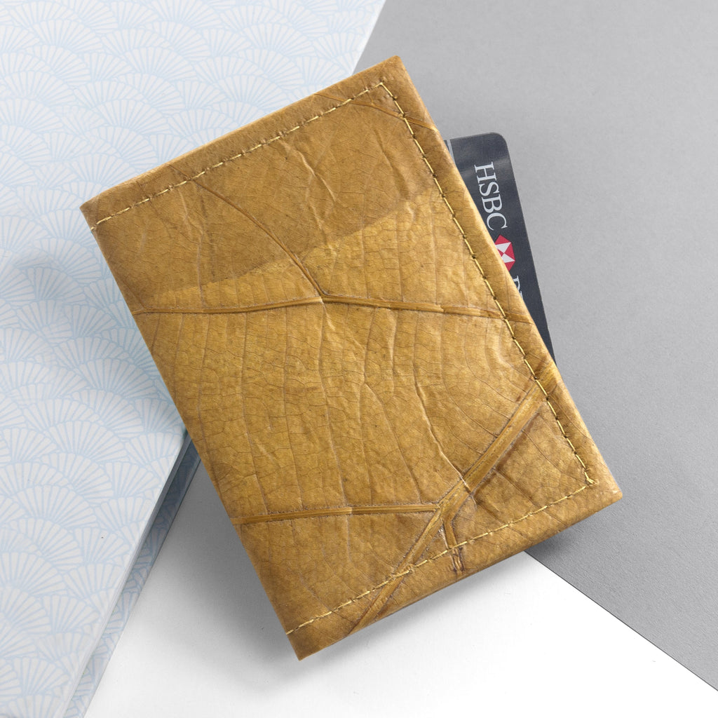 Bifold Cardholder in Leaf Leather - Tuscan Yellow