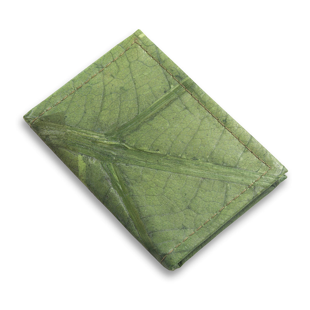 Bifold Cardholder in Leaf Leather - Leaf Green