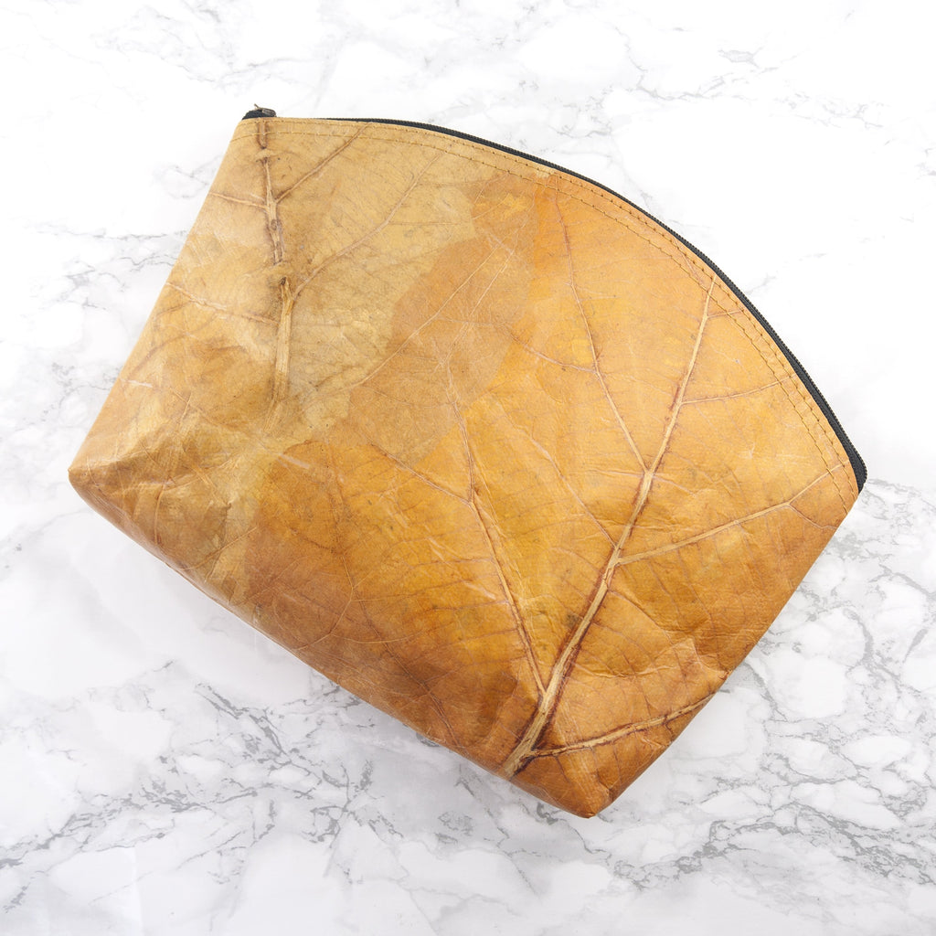 Make Up Bag Large in Leaf Leather - Cinnamon Orange