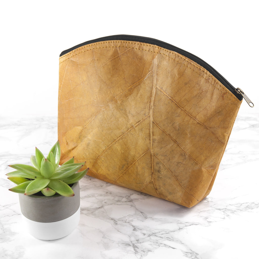 Make Up Bag Large in Leaf Leather - Cinnamon Orange
