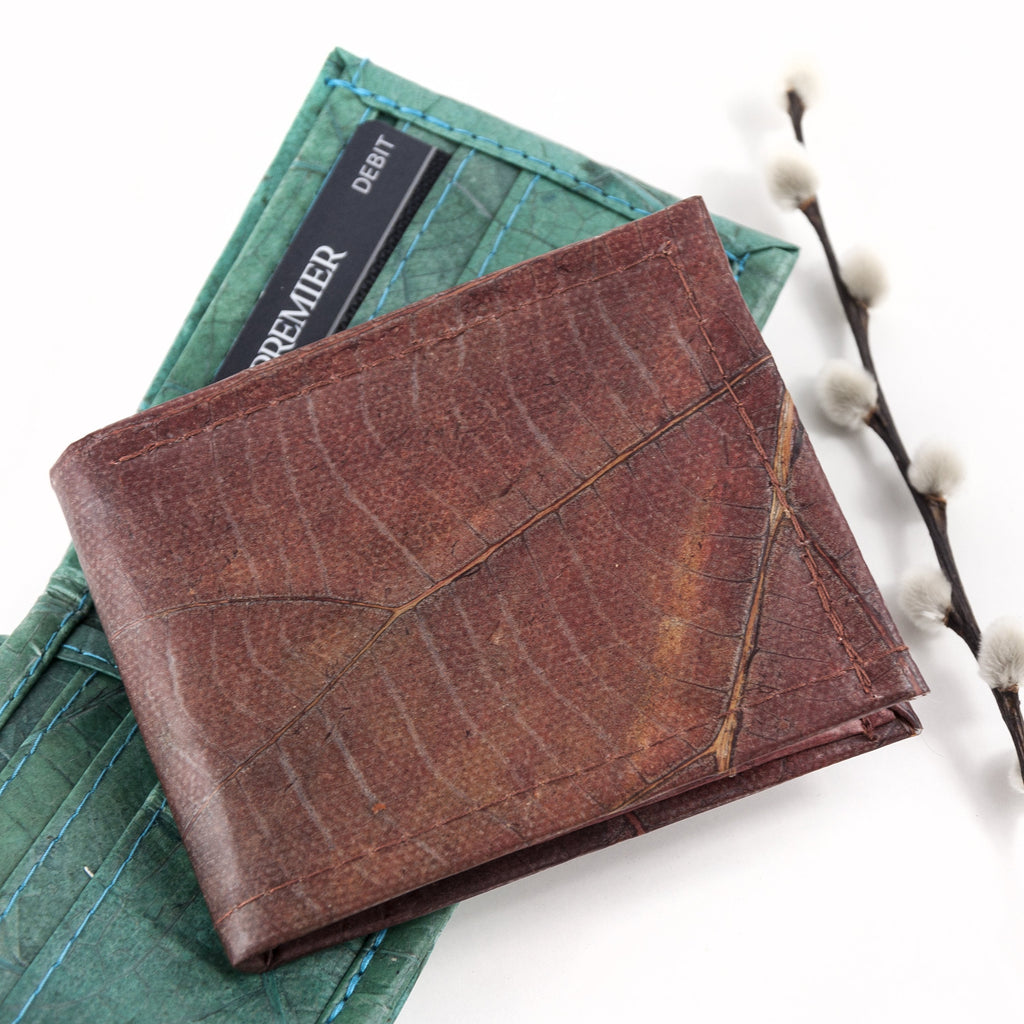 Men's Wallet in Leaf Leather - Chestnut Brown
